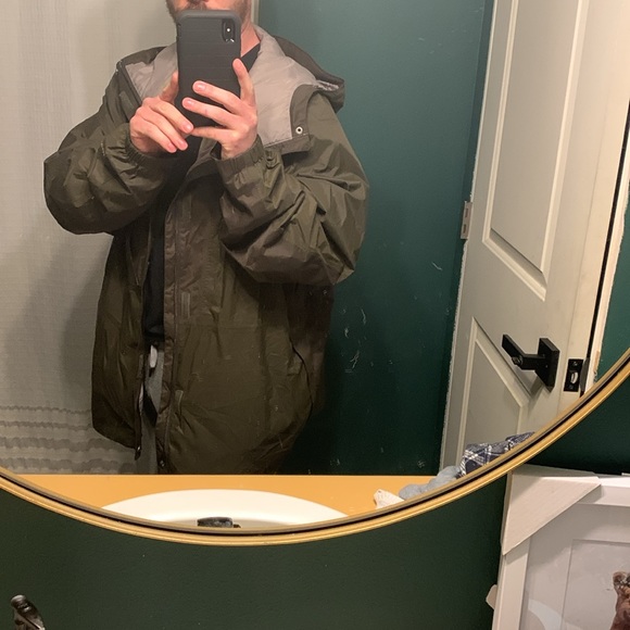 Columbia Omni-vent rain jacket - Picture 3 of 11